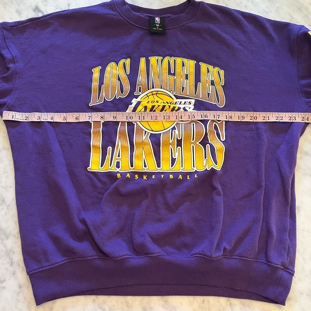 Vintage Los Angeles Lakers crew sweatshirt